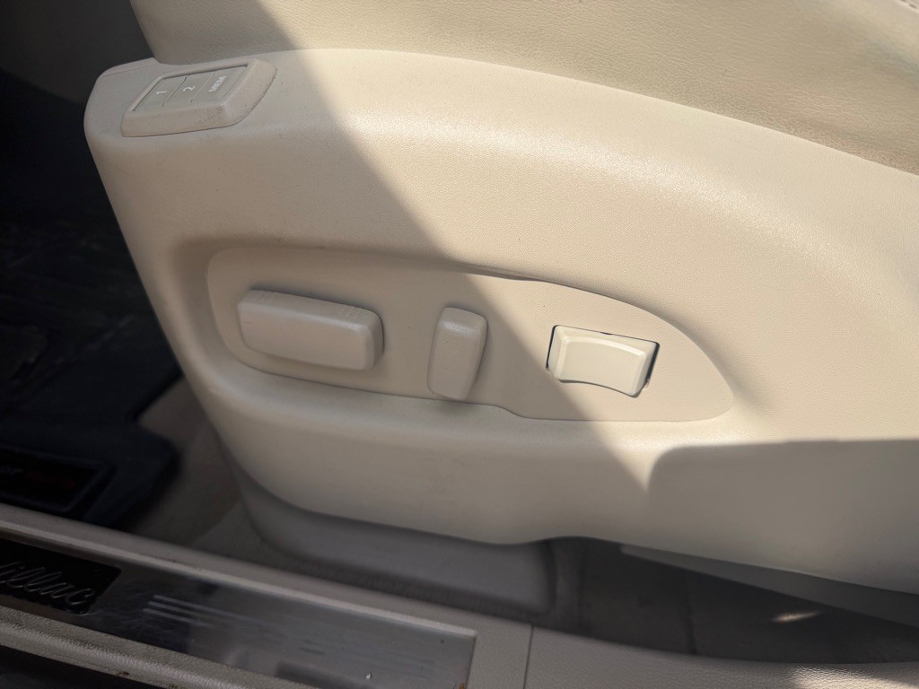 2014 Cadillac SRX Image 14