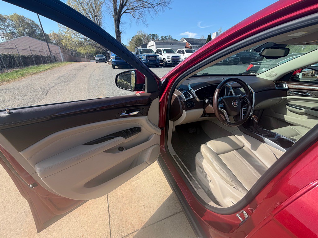 2014 Cadillac SRX Image 16