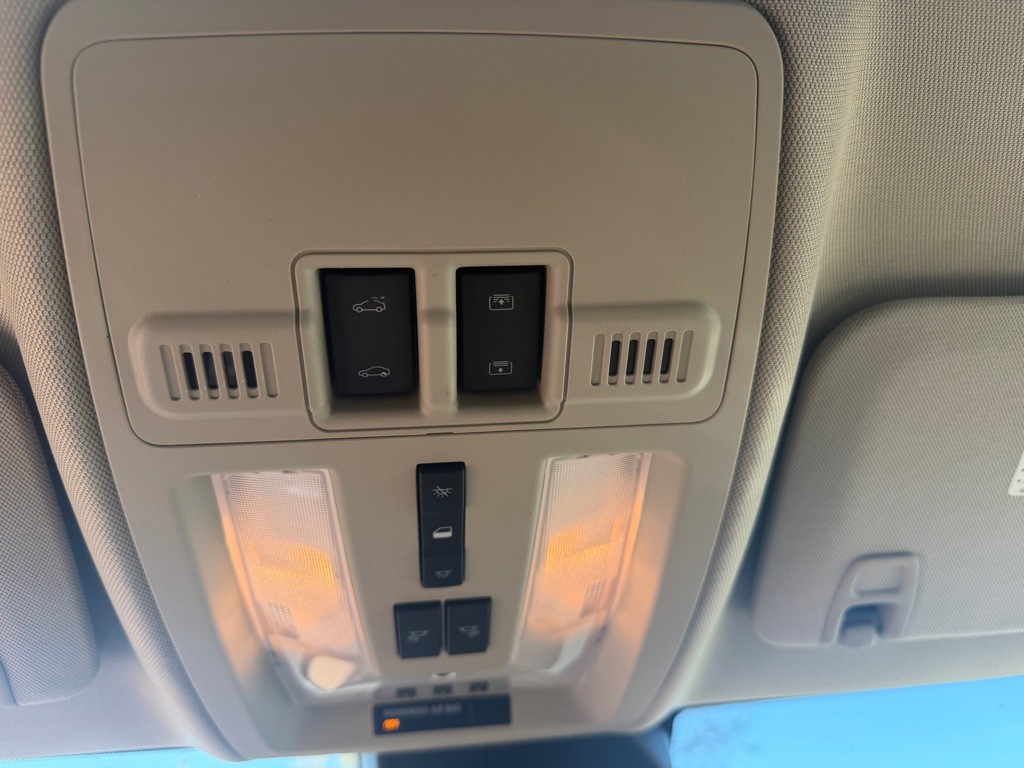 2014 Cadillac SRX Image 27