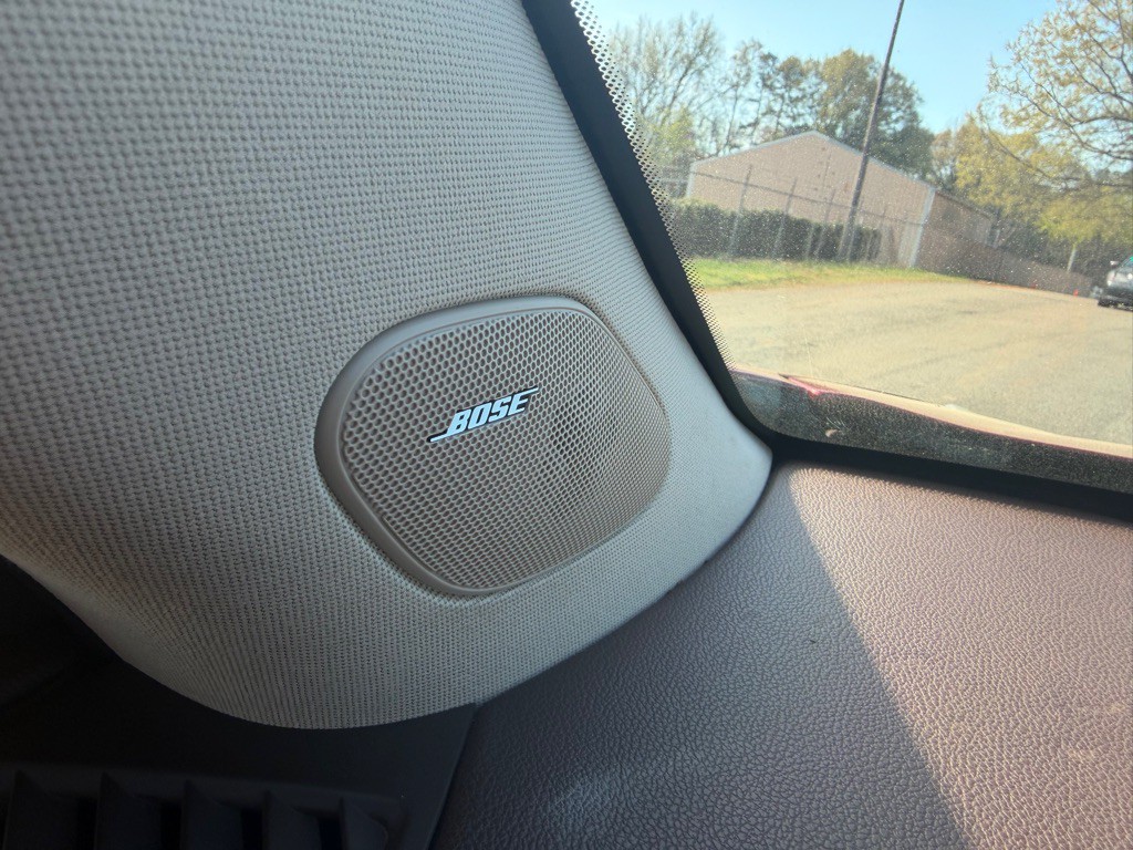 2014 Cadillac SRX Image 32