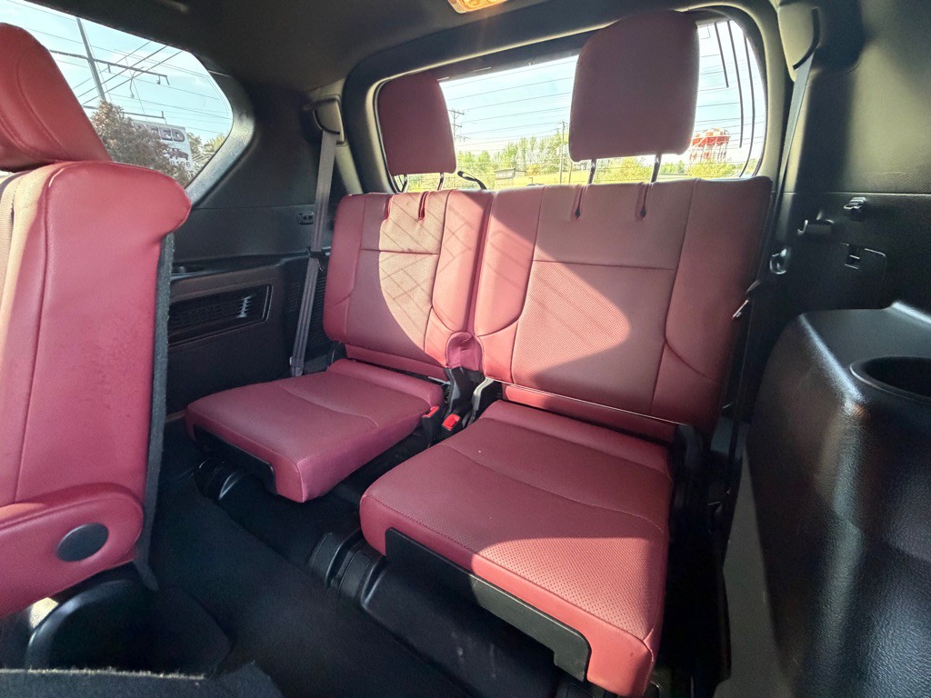2021 Lexus GX Image 10