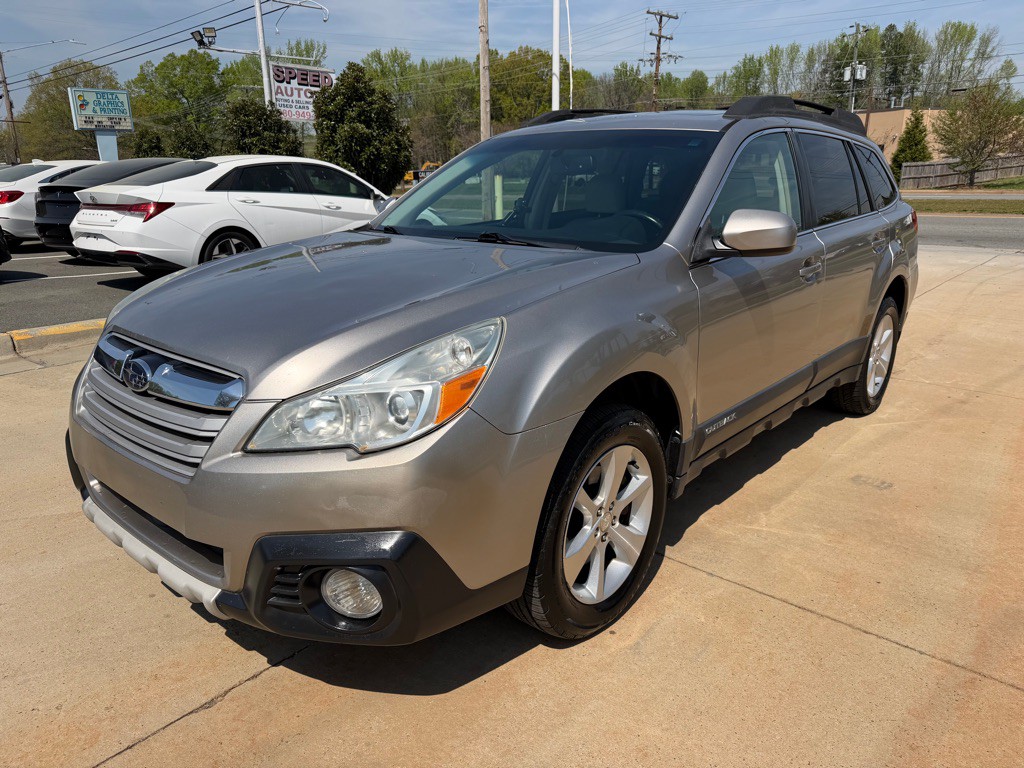 2014 Subaru Outback Image 3