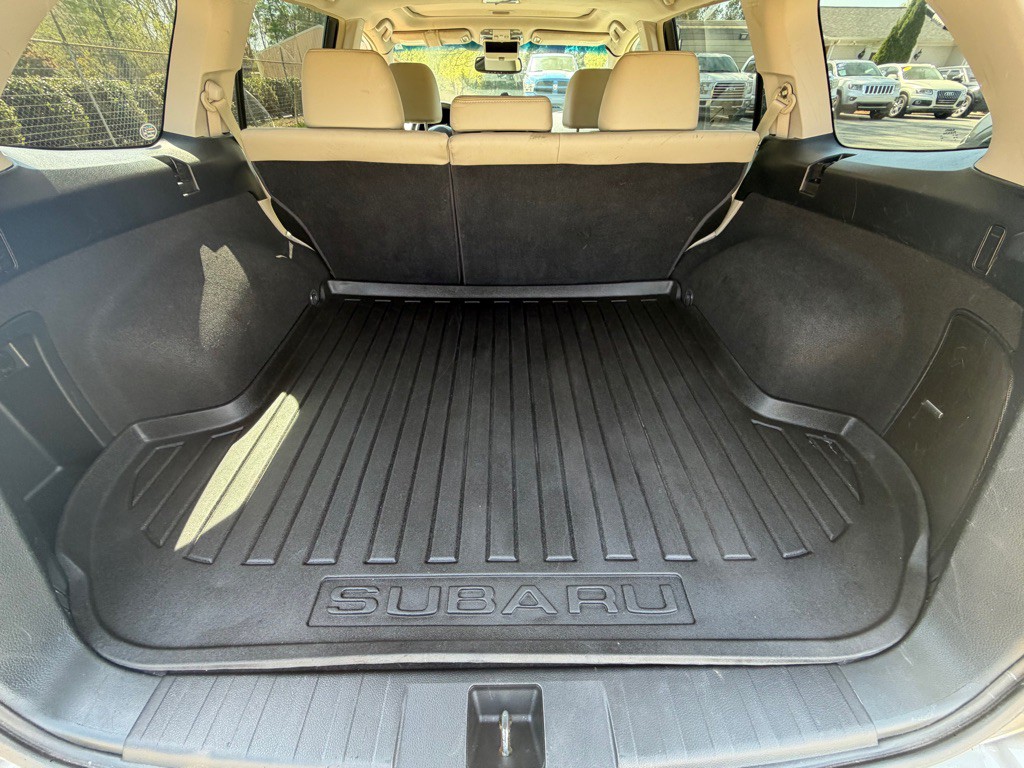 2014 Subaru Outback Image 8