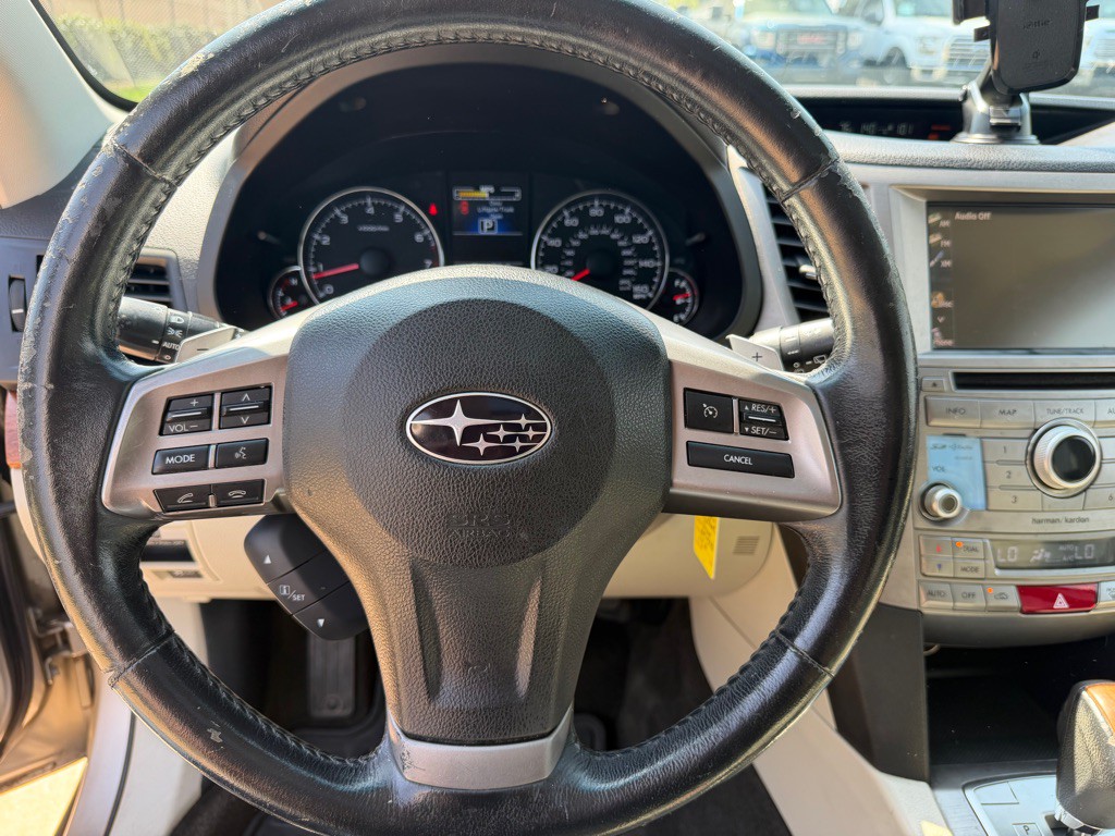 2014 Subaru Outback Image 16