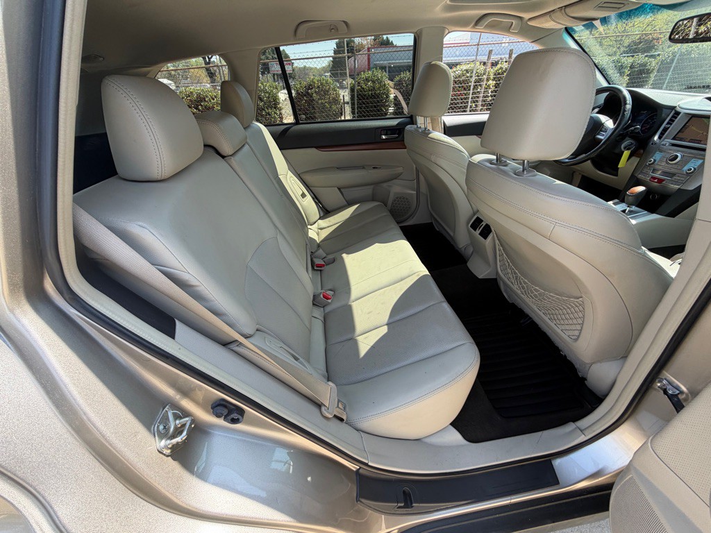 2014 Subaru Outback Image 22