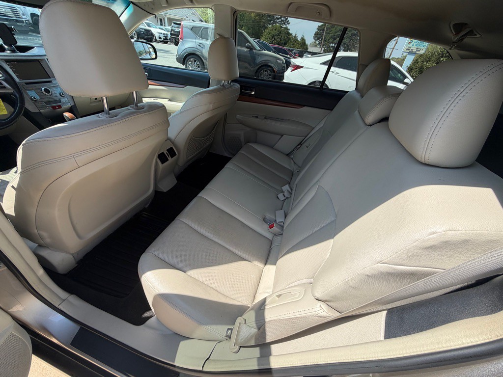 2014 Subaru Outback Image 33