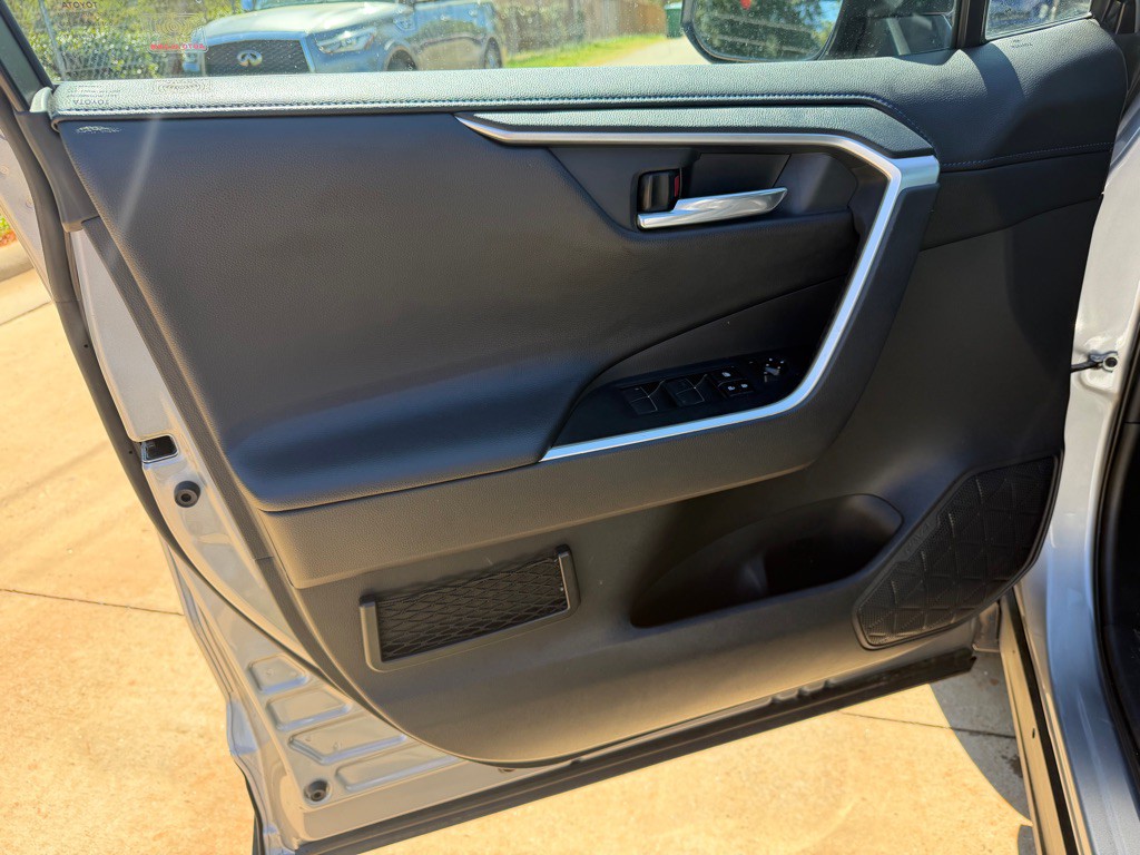 2020 Toyota Rav4 Image 15