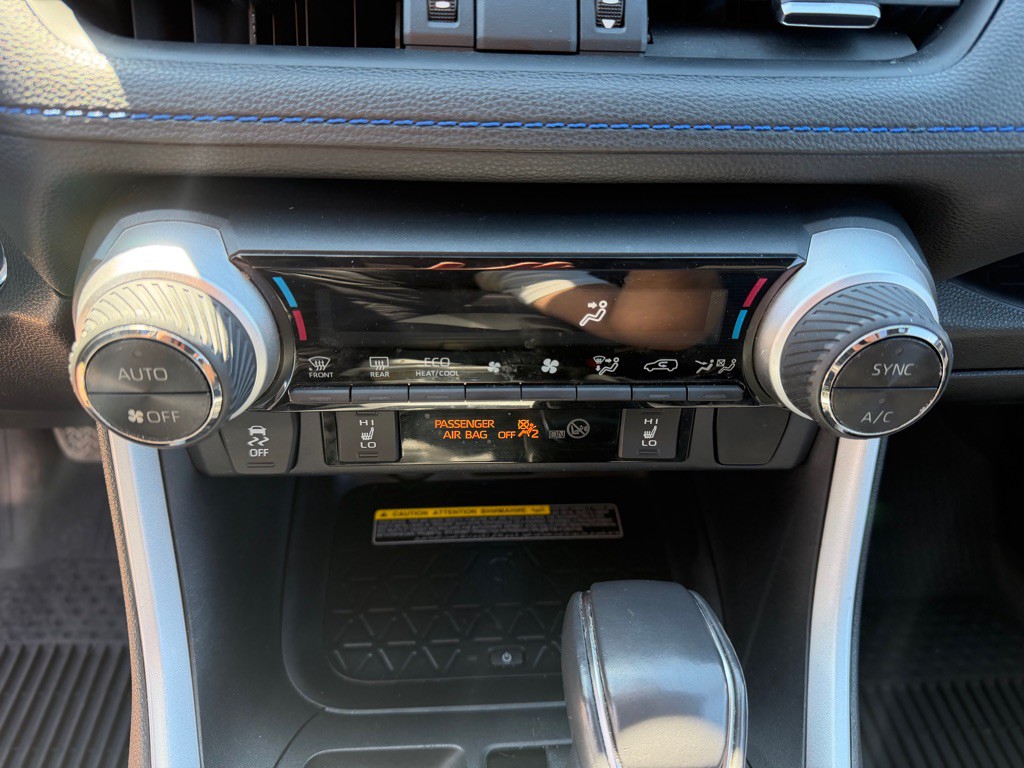 2020 Toyota Rav4 Image 24