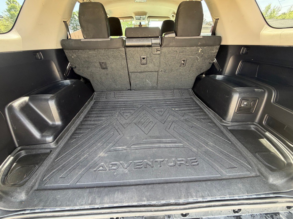 2017 Toyota 4Runner Image 9