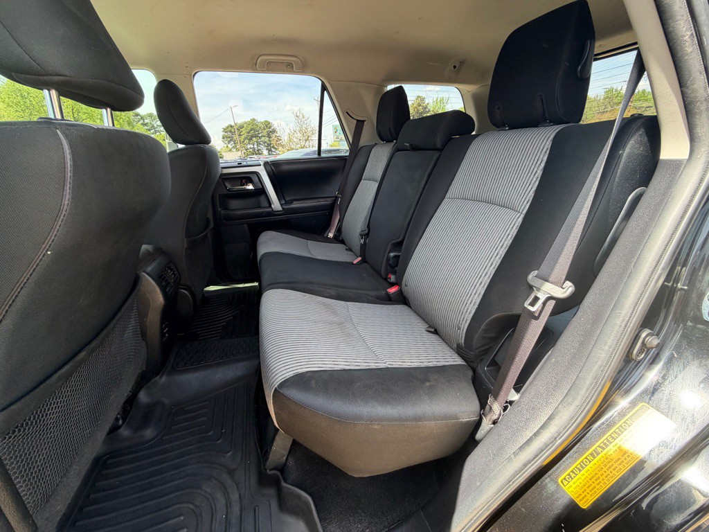 2017 Toyota 4Runner Image 10