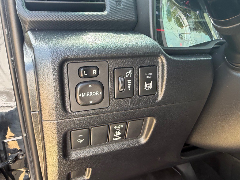 2017 Toyota 4Runner Image 14