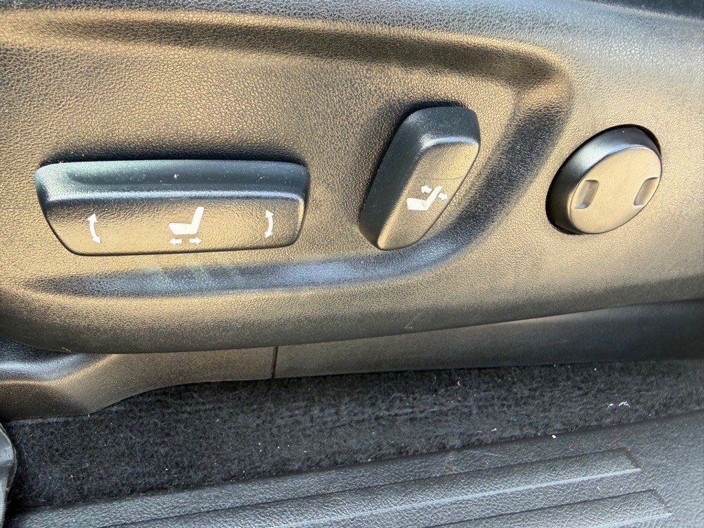 2017 Toyota 4Runner Image 15