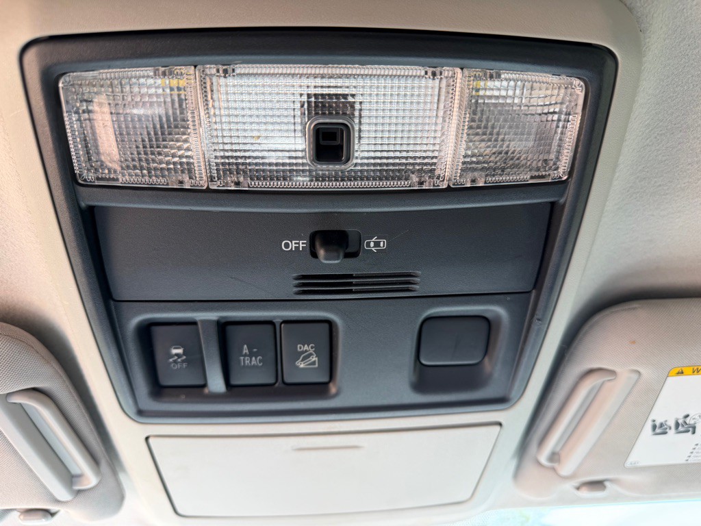 2017 Toyota 4Runner Image 22