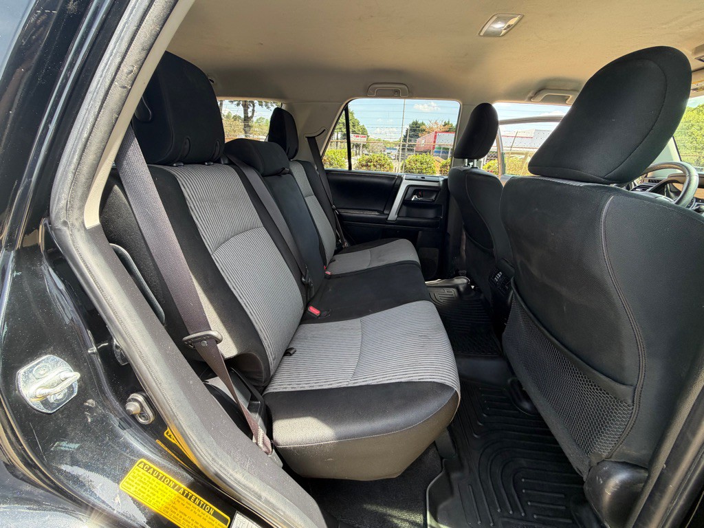 2017 Toyota 4Runner Image 24