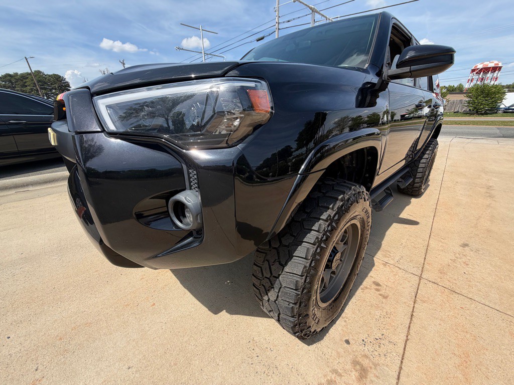 2017 Toyota 4Runner Image 26