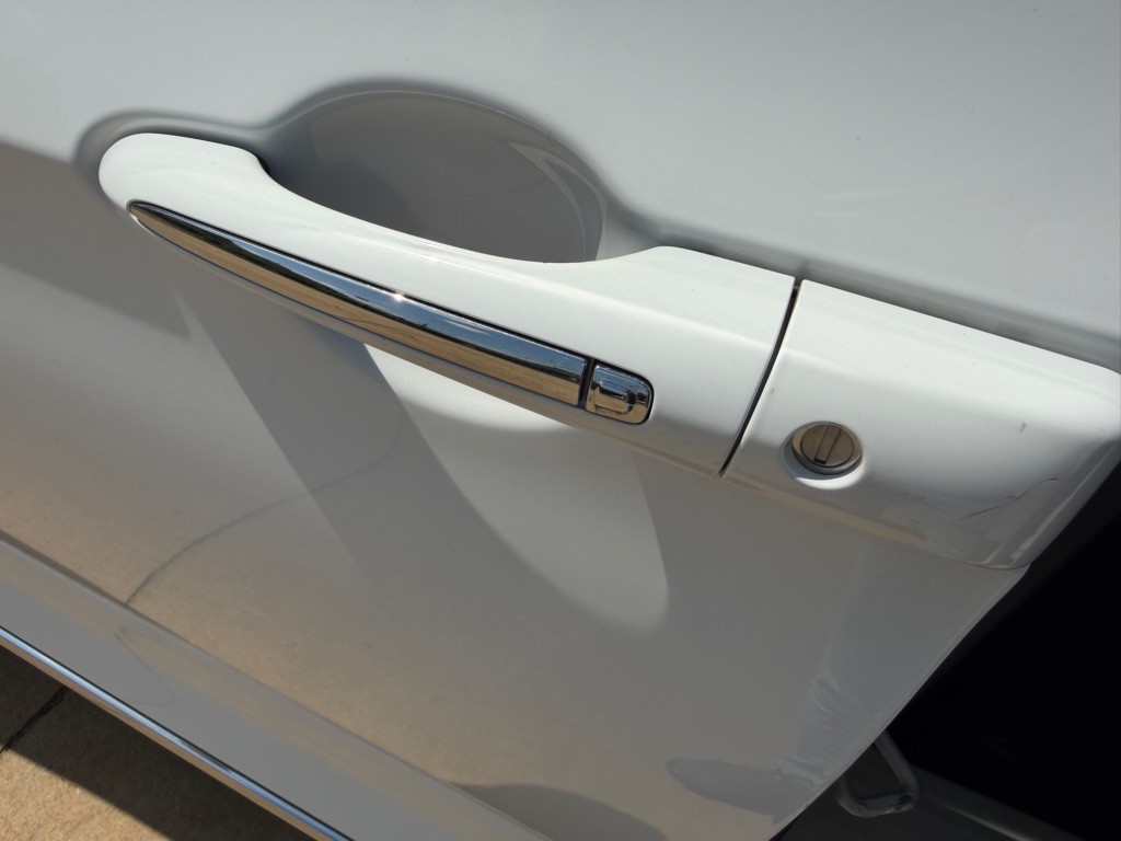 2017 Chrysler Pacifica Image 12