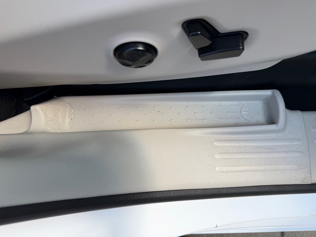 2017 Chrysler Pacifica Image 30