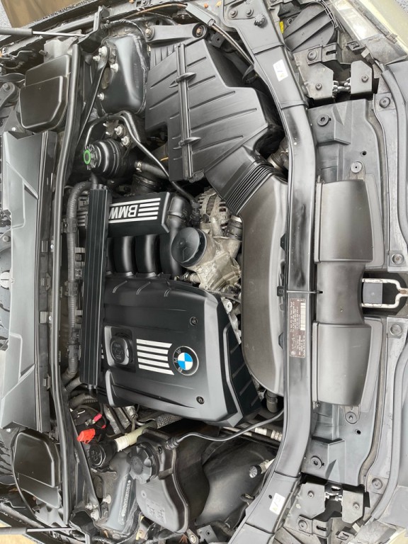 2011 BMW 3 Series Image 18