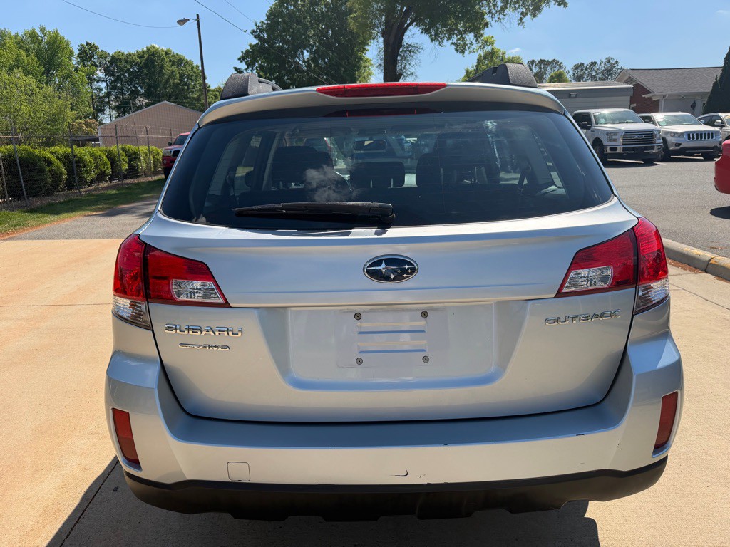 2014 Subaru Outback Image 5