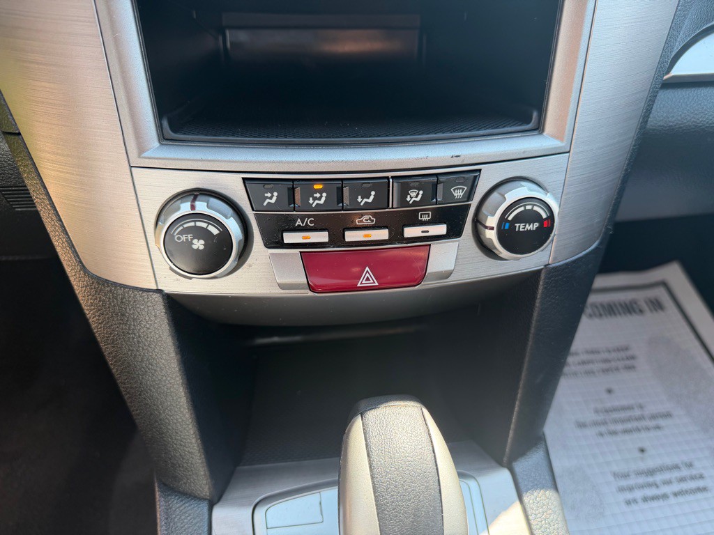 2014 Subaru Outback Image 15