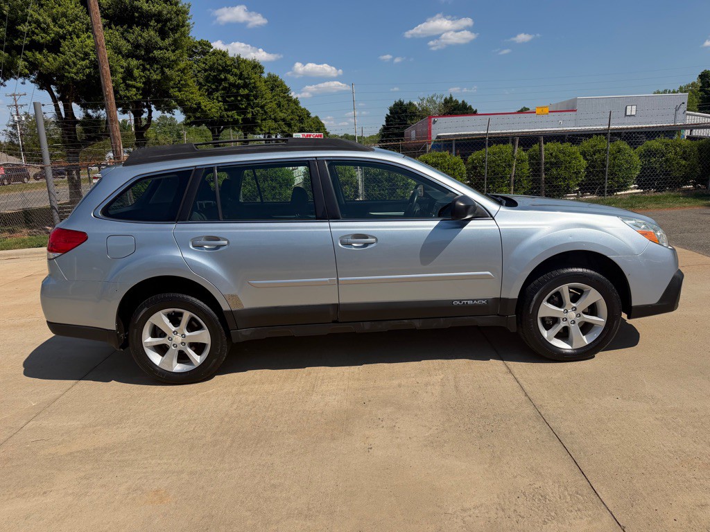 2014 Subaru Outback Image 20