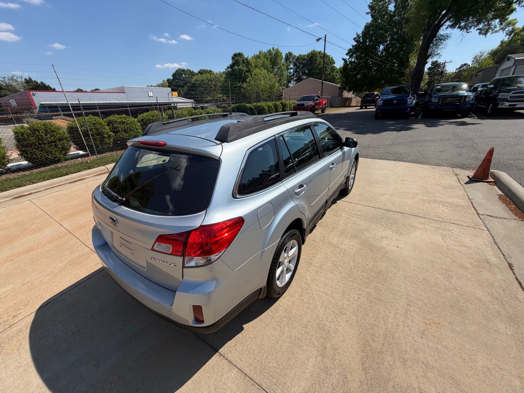 2014 Subaru Outback Image 22