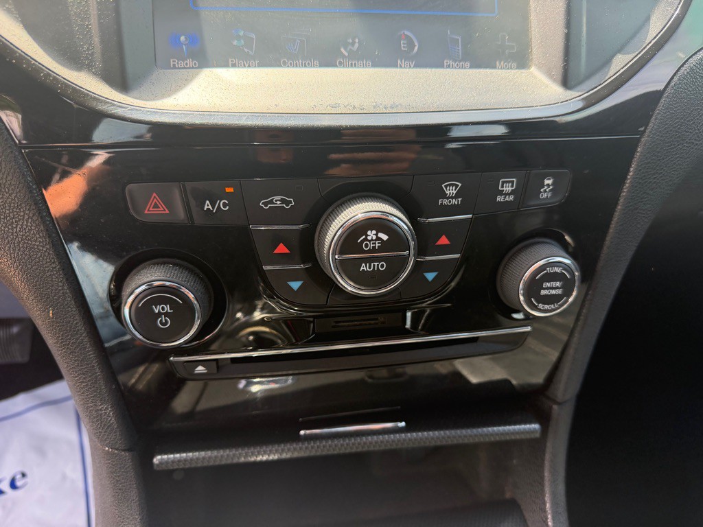 2013 Chrysler 300 Image 23