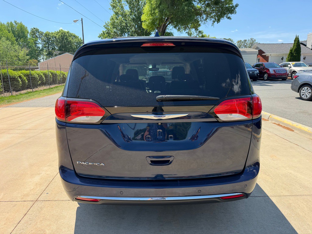 2019 Chrysler Pacifica Image 5