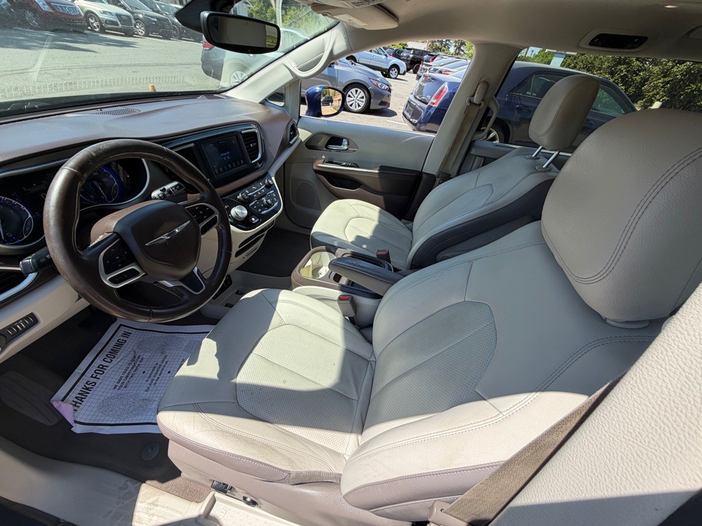 2019 Chrysler Pacifica Image 13