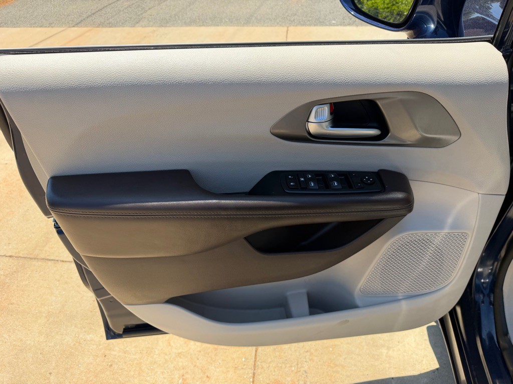 2019 Chrysler Pacifica Image 14