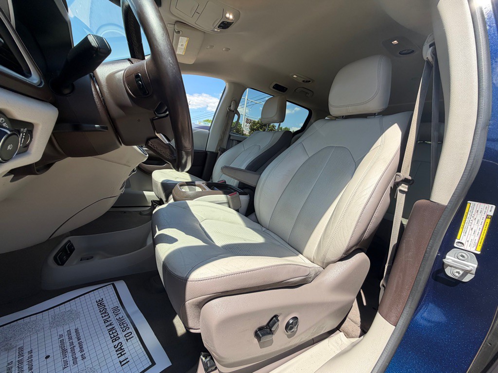 2019 Chrysler Pacifica Image 15