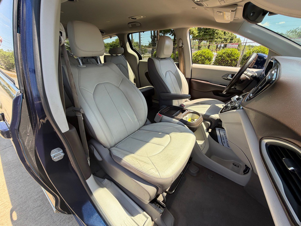 2019 Chrysler Pacifica Image 23