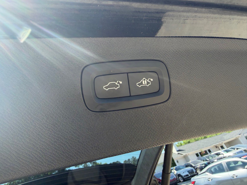 2019 Volvo XC90 Image 9