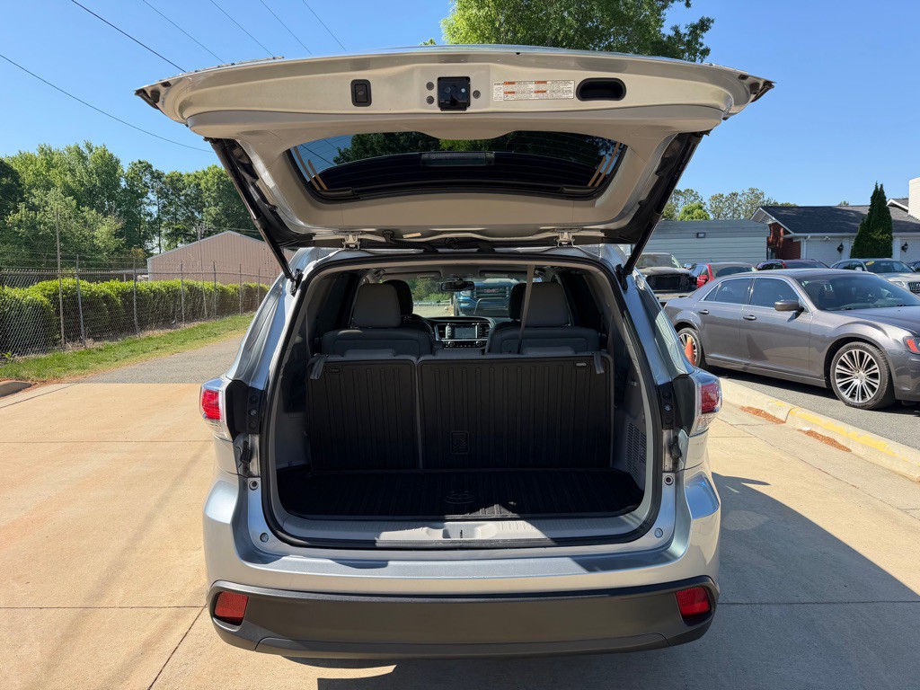 2015 Toyota Highlander Image 7
