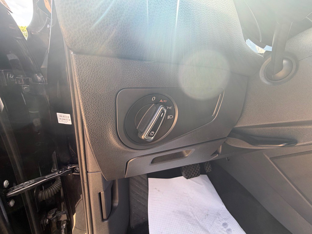 2019 Volkswagen Tiguan Image 14