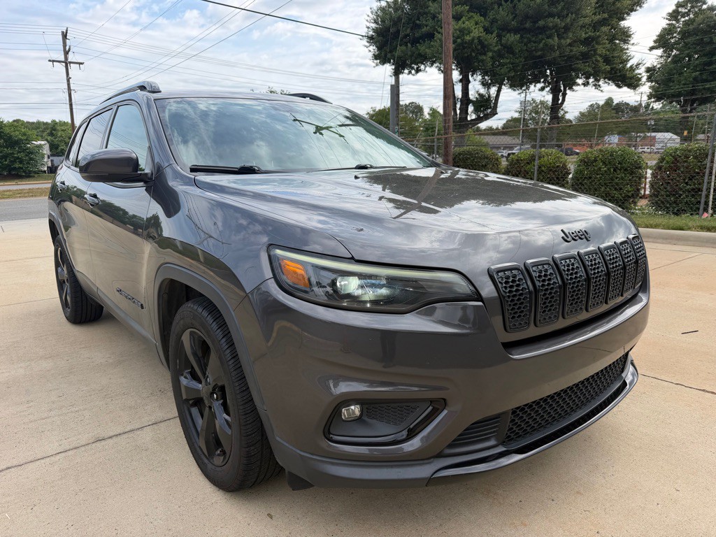 2020 Jeep Cherokee Image 1