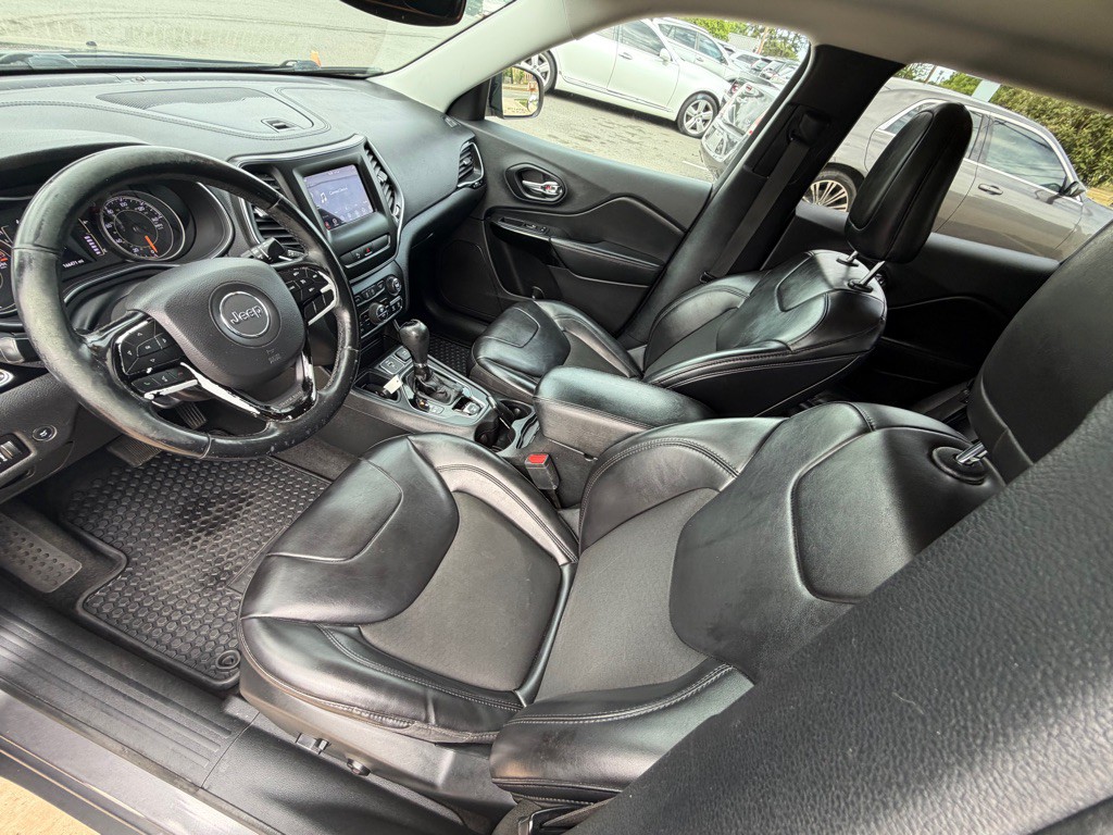 2020 Jeep Cherokee Image 18