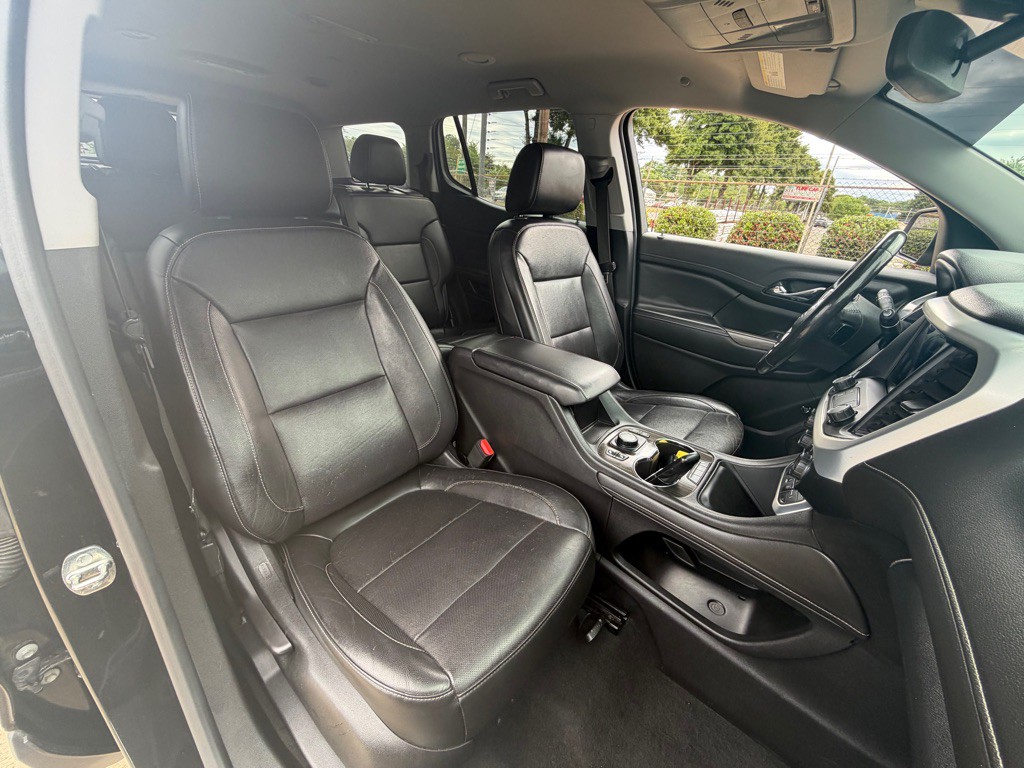 2020 GMC Acadia Image 30