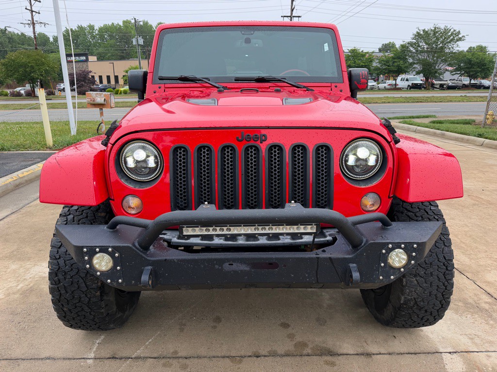 2015 Jeep Wrangler Unlimited Image 2
