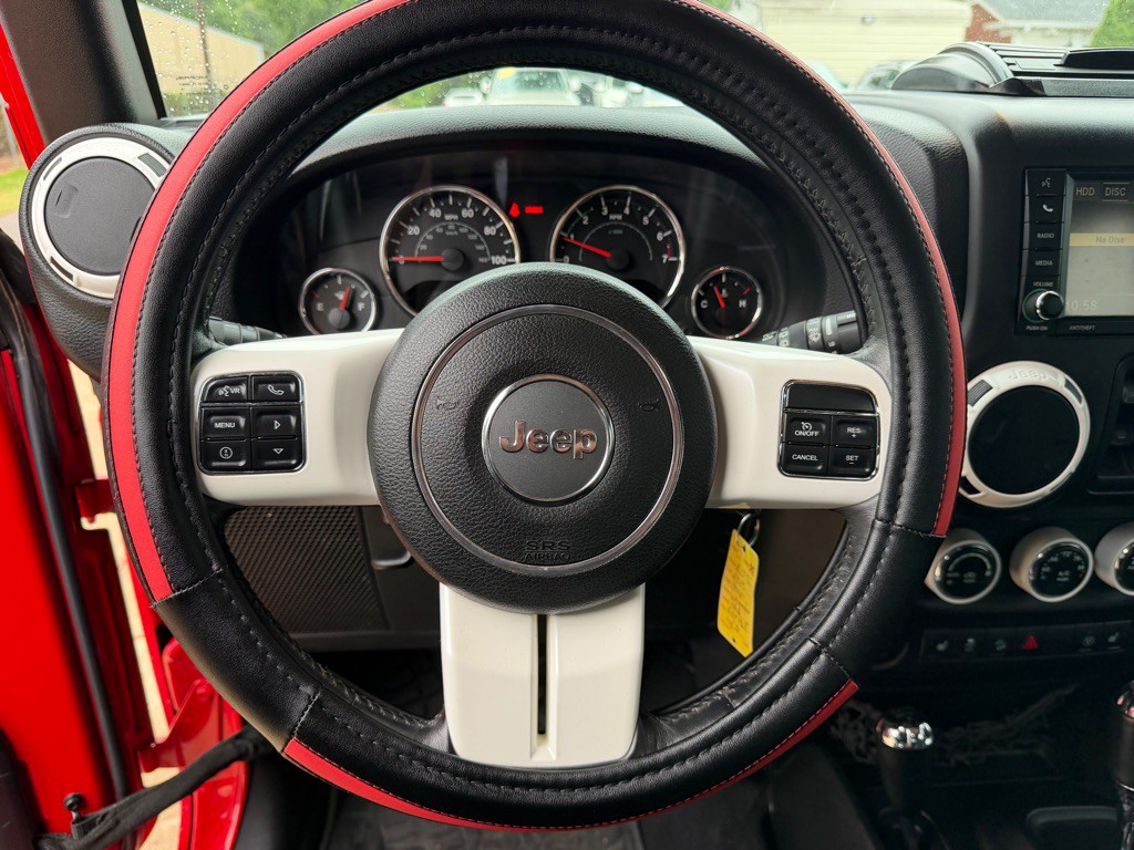 2015 Jeep Wrangler Unlimited Image 14