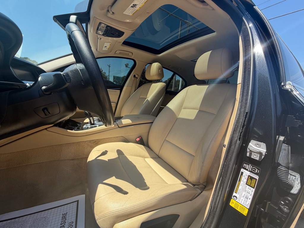 2014 BMW 5 Series Image 16