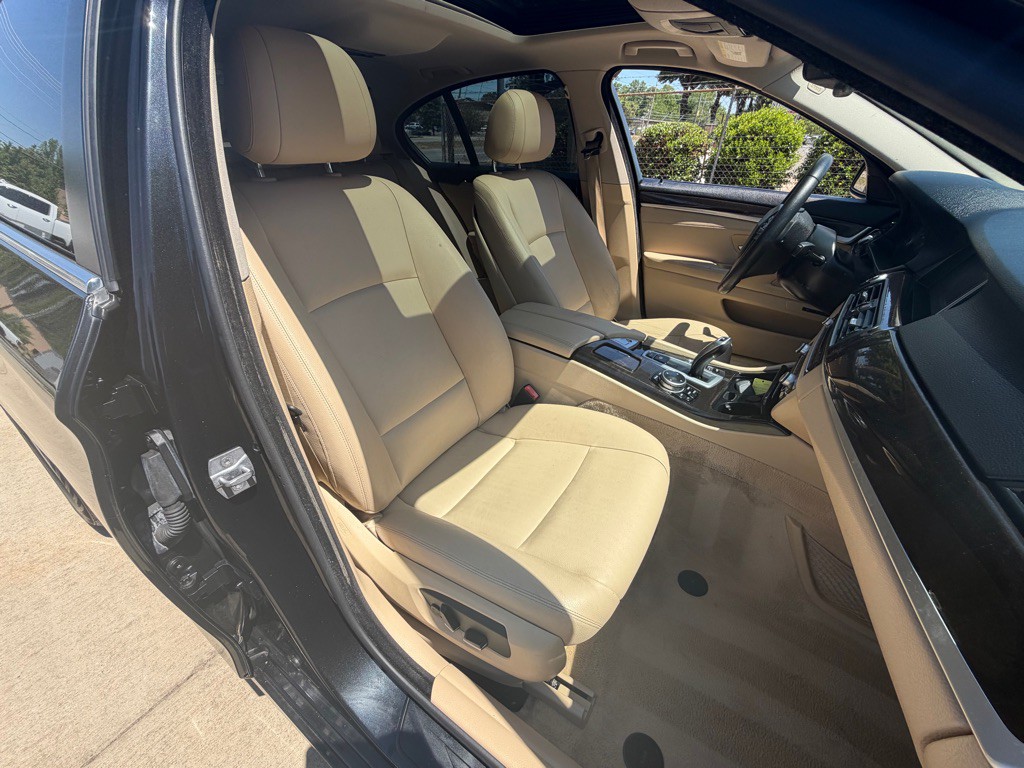 2014 BMW 5 Series Image 18