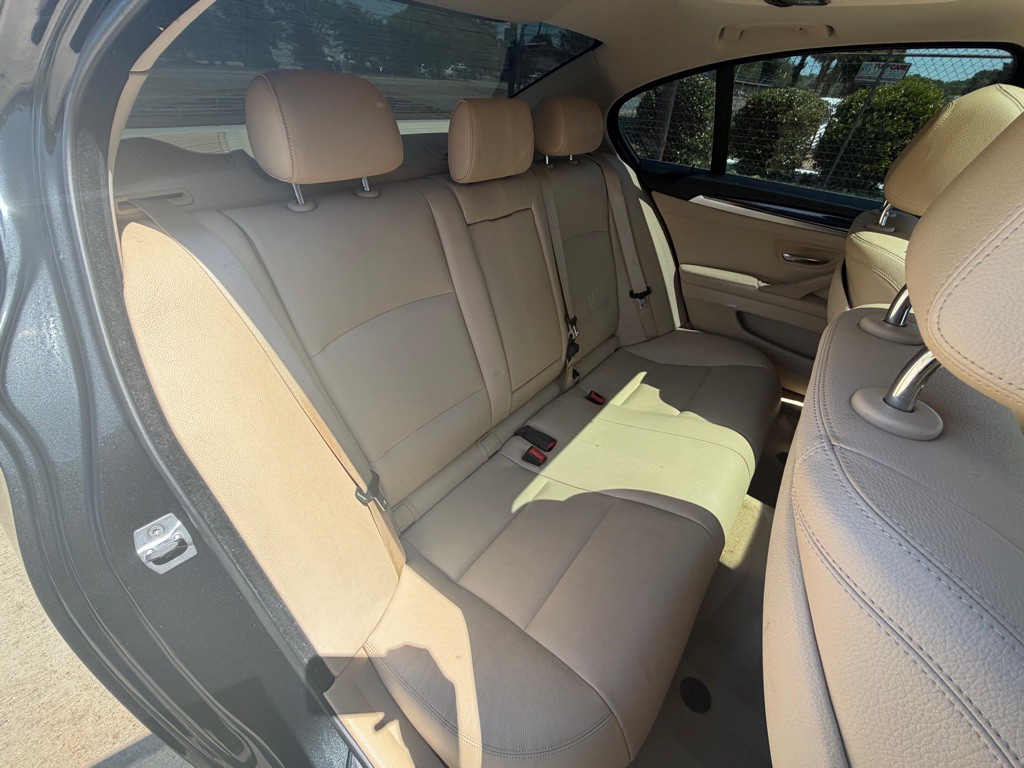 2014 BMW 5 Series Image 19