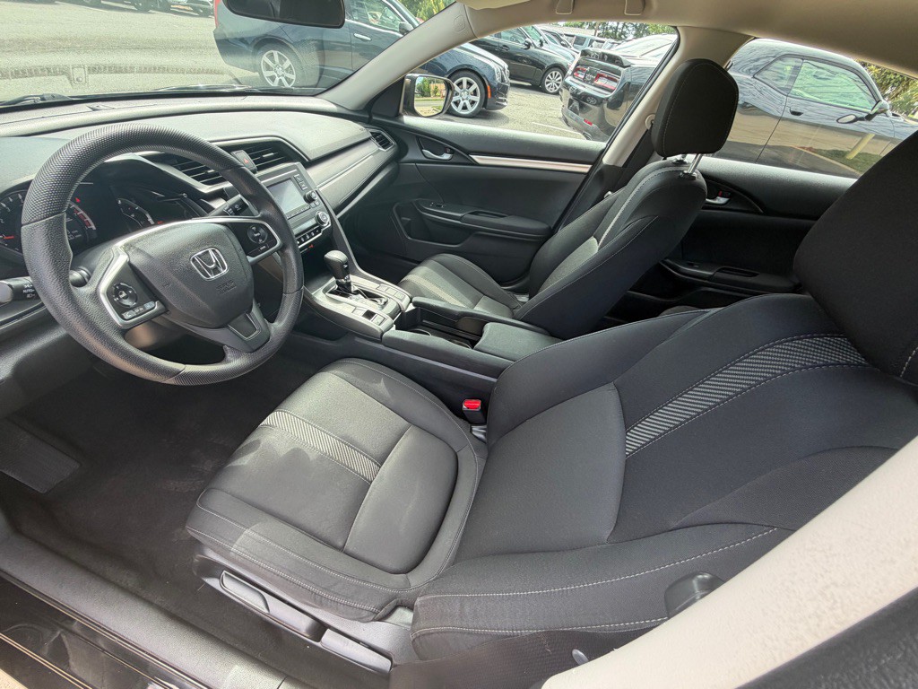 2017 Honda Civic Image 11