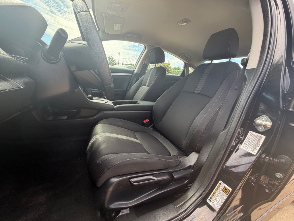 2017 Honda Civic Image 13