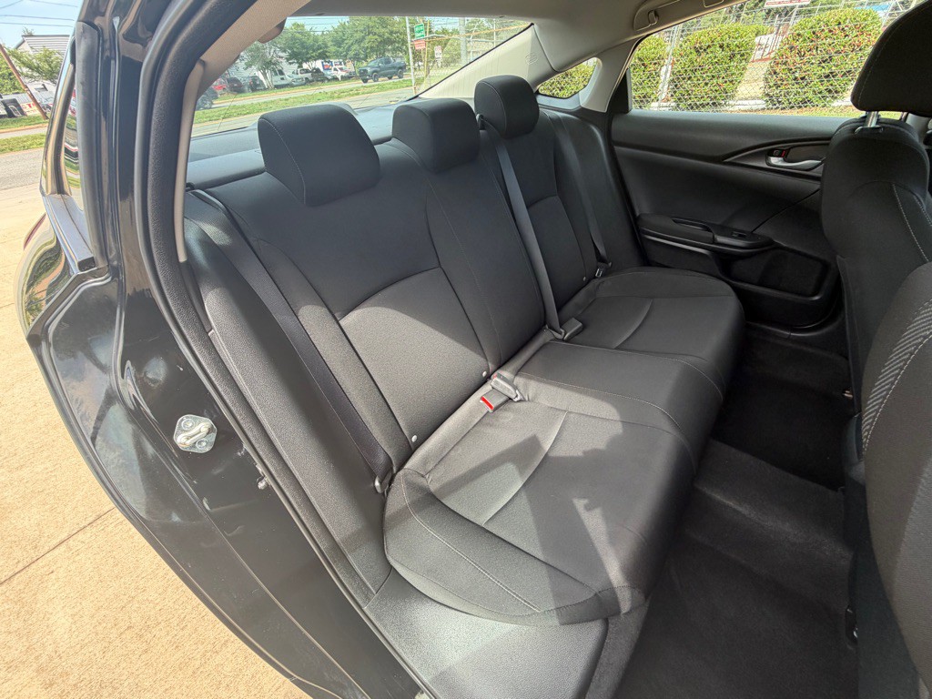 2017 Honda Civic Image 24