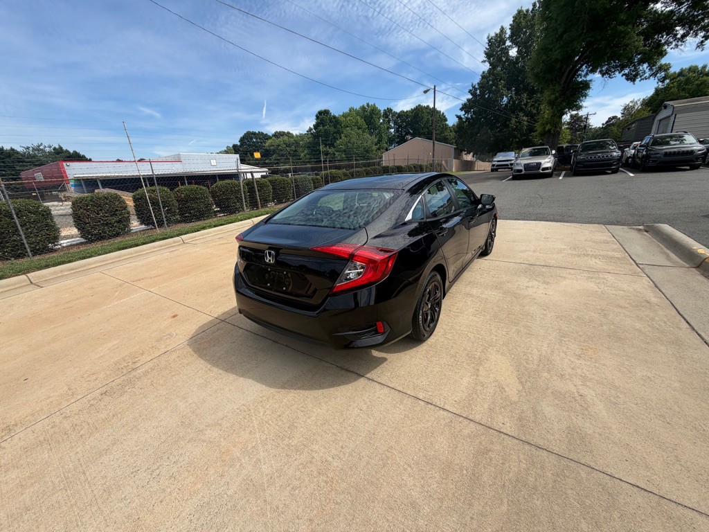 2017 Honda Civic Image 25