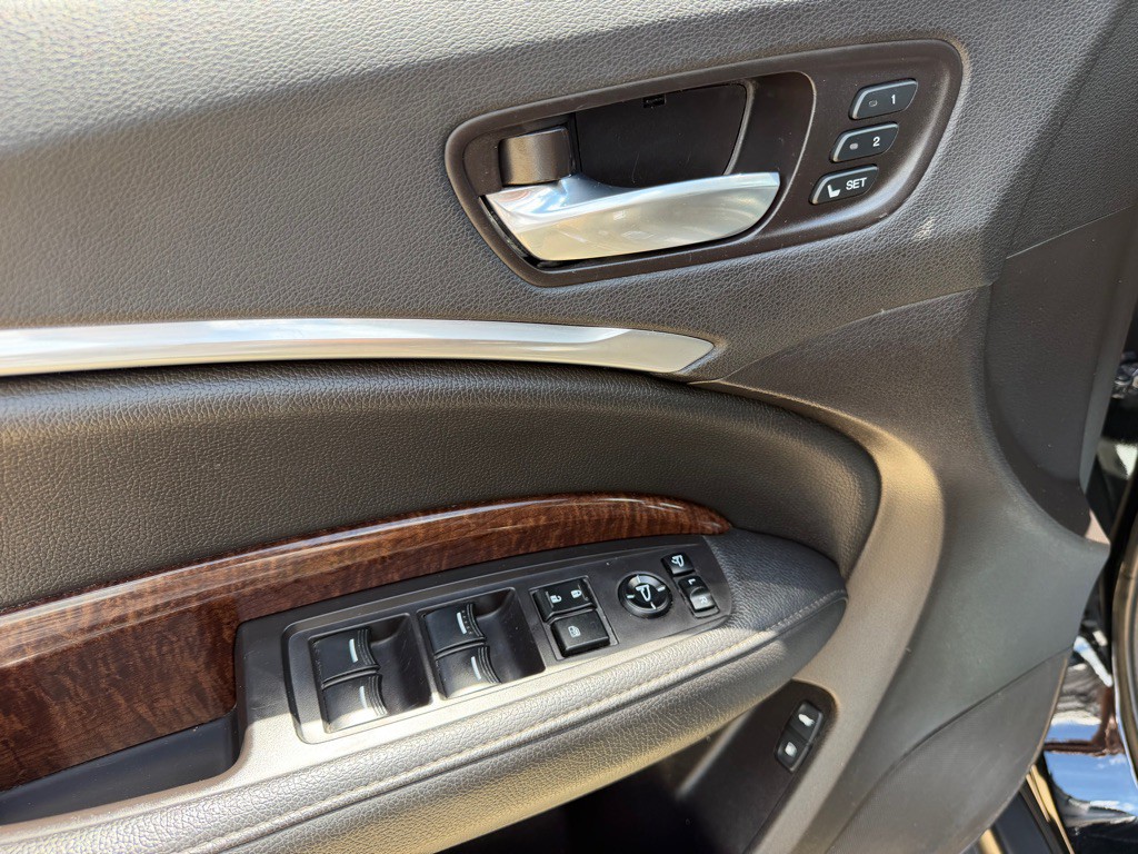 2017 Acura MDX Image 17