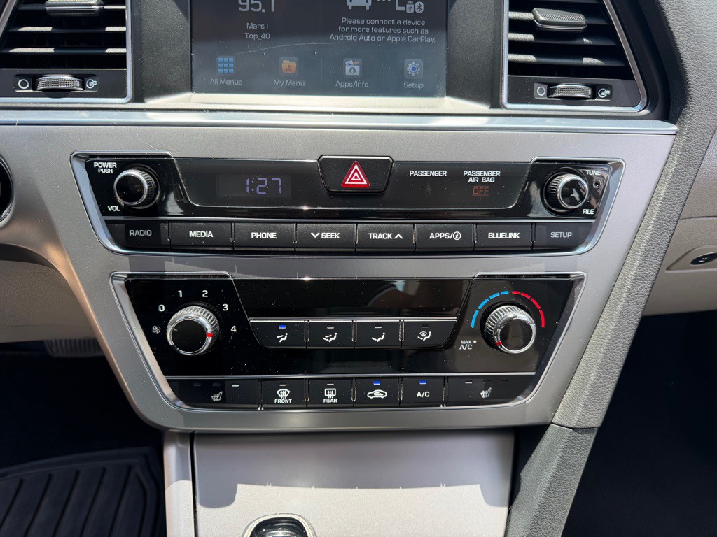 2016 Hyundai Sonata Image 18