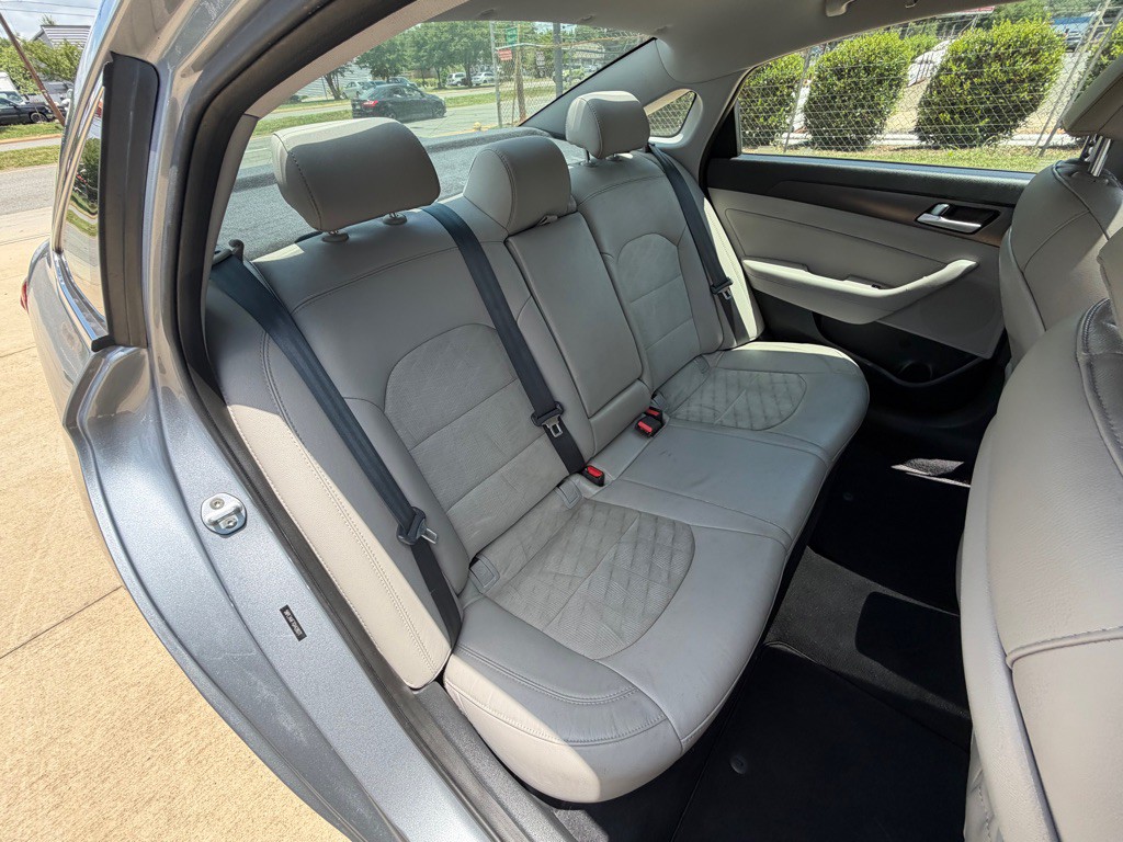 2016 Hyundai Sonata Image 25